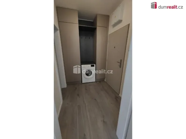 Pronájem bytu 1+kk, Praha - Libeň, Nad Kolčavkou, 30 m2