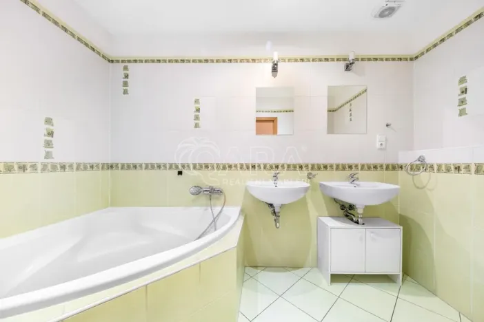 Prodej rodinného domu, Bašť, Brandýská, 88 m2
