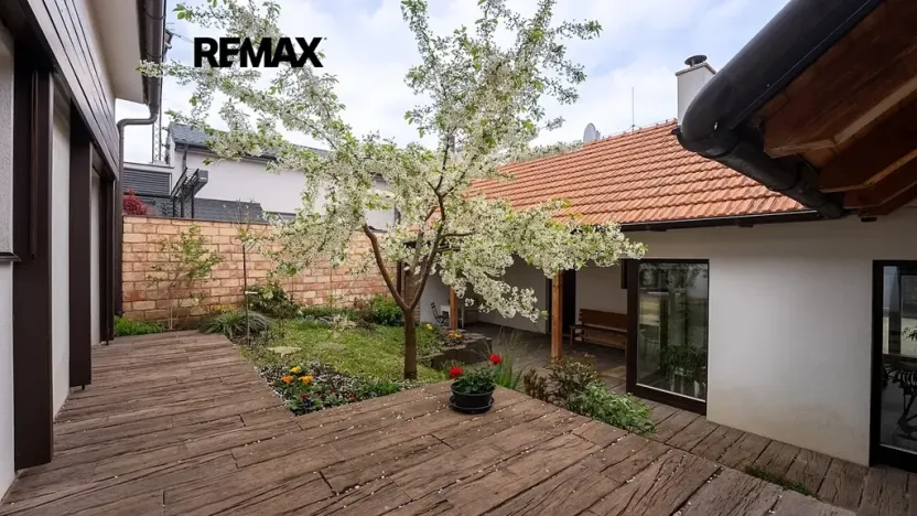 Prodej rodinného domu, Brno, Slatinka, 220 m2