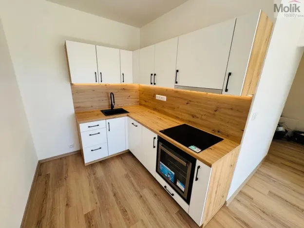 Pronájem bytu 2+kk, Most, Jaroslava Ježka, 40 m2