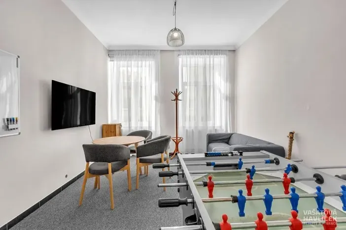 Pronájem obchodního prostoru, Chrudim, V Hliníkách, 172 m2