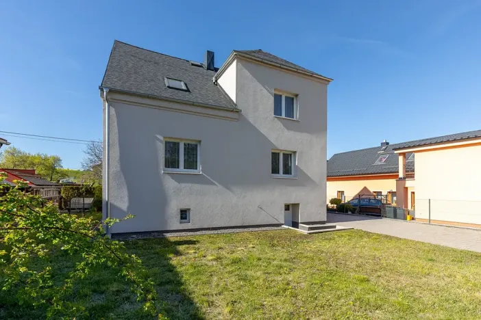 Prodej rodinného domu, Bělá, 220 m2