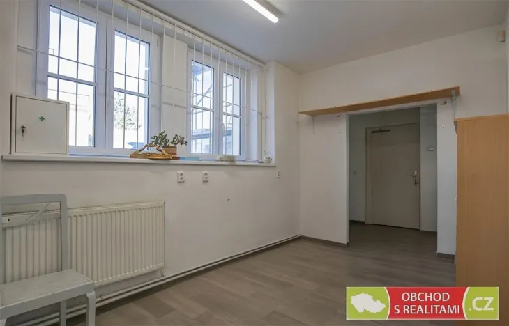 Pronájem obchodního prostoru, Říčany, 17. listopadu, 61 m2