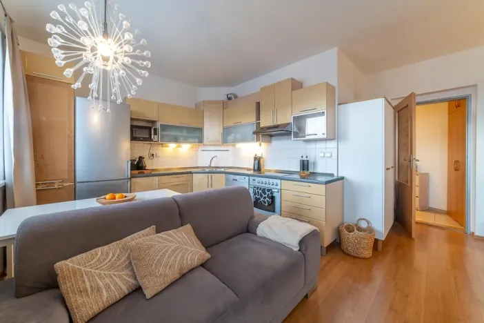 Prodej bytu 2+kk, Zlín, Podlesí V, 55 m2