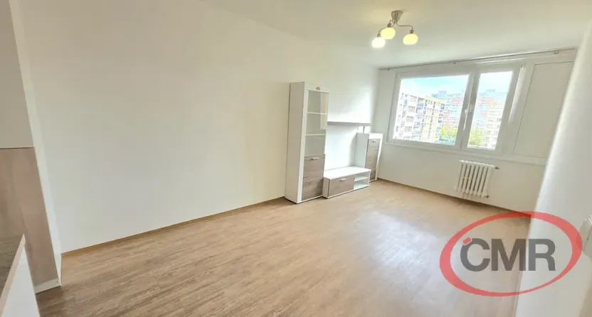 Pronájem bytu 2+kk, Praha, Hněvkovského, 41 m2