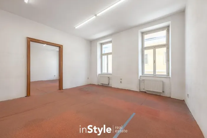 Pronájem kanceláře, Uherské Hradiště, Nádražní, 98 m2