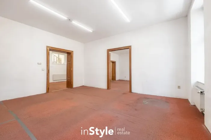 Pronájem kanceláře, Uherské Hradiště, Nádražní, 98 m2
