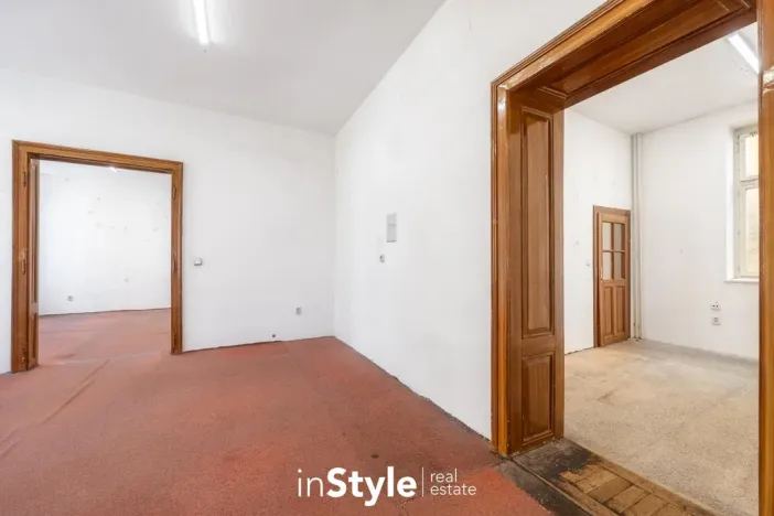 Pronájem kanceláře, Uherské Hradiště, Nádražní, 98 m2