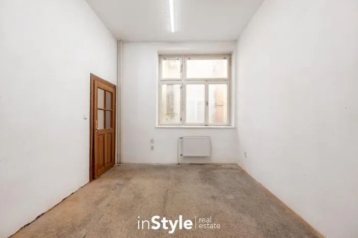 Pronájem kanceláře, Uherské Hradiště, Nádražní, 98 m2