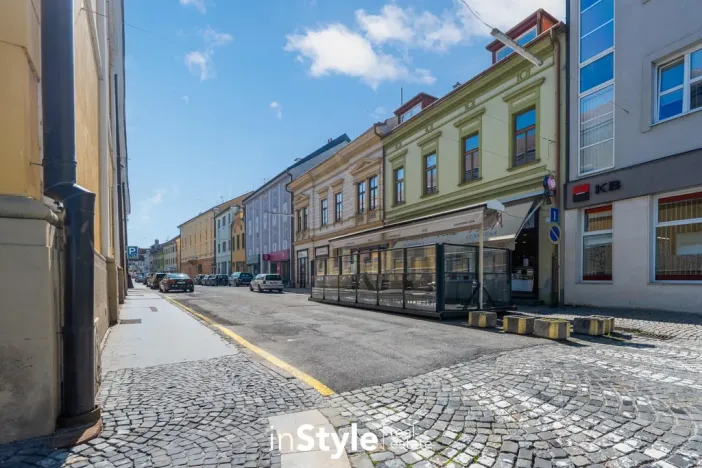 Pronájem kanceláře, Uherské Hradiště, Nádražní, 98 m2