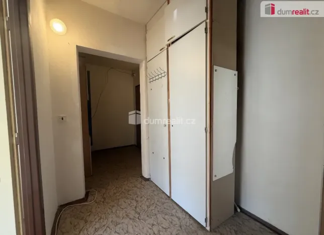 Pronájem bytu 1+kk, Ústí nad Labem - Všebořice, Spartakiádní, 32 m2