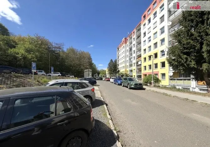 Pronájem bytu 1+kk, Ústí nad Labem - Všebořice, Spartakiádní, 32 m2