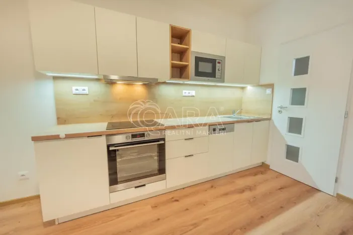 Pronájem bytu 1+kk, Buštěhrad, Žižkova, 27 m2
