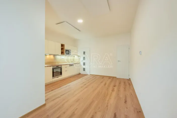 Pronájem bytu 1+kk, Buštěhrad, Žižkova, 27 m2