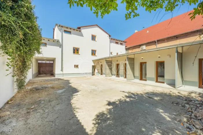 Pronájem bytu 1+kk, Buštěhrad, Žižkova, 27 m2