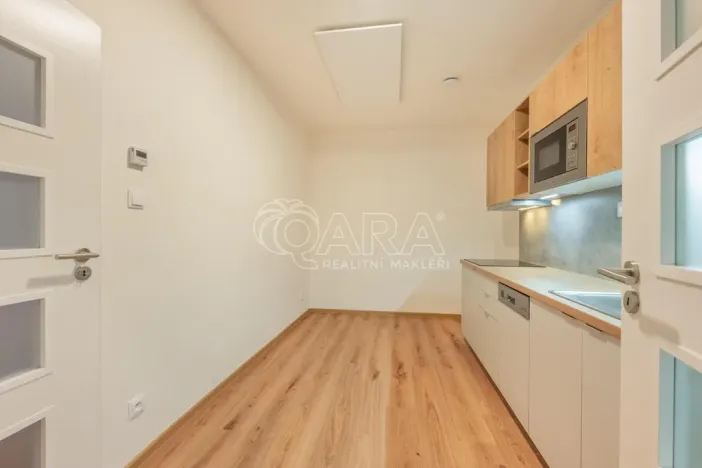 Pronájem kanceláře, Buštěhrad, Žižkova, 32 m2