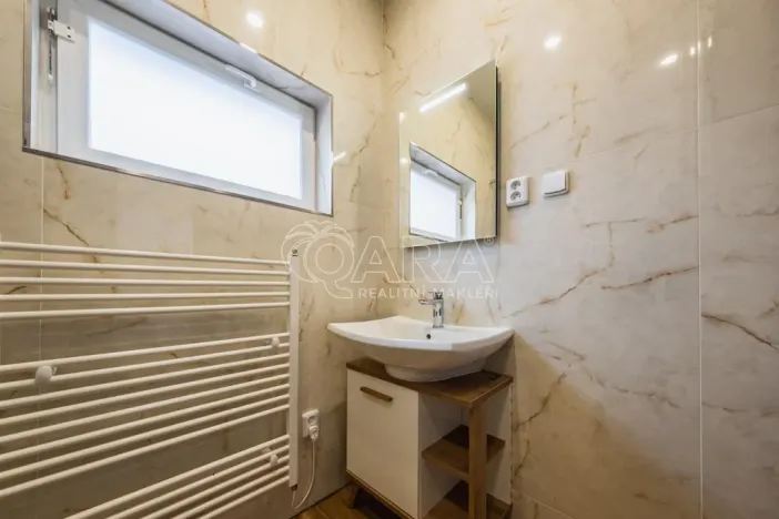 Pronájem bytu 1+kk, Praha - Malešice, U tvrze, 27 m2