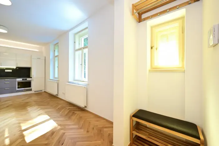 Pronájem bytu 1+kk, Praha - Smíchov, Na Březince, 32 m2