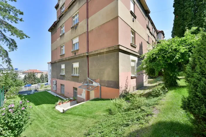 Pronájem bytu 1+kk, Praha - Smíchov, Na Březince, 32 m2