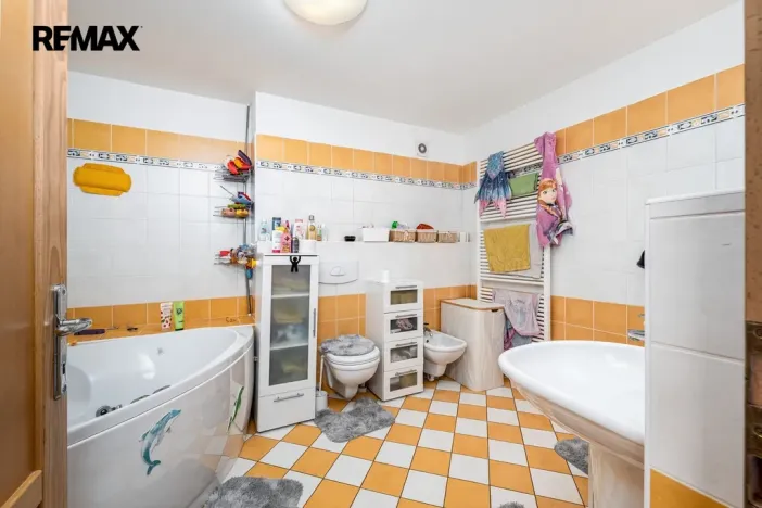 Prodej rodinného domu, Litvínovice, 180 m2