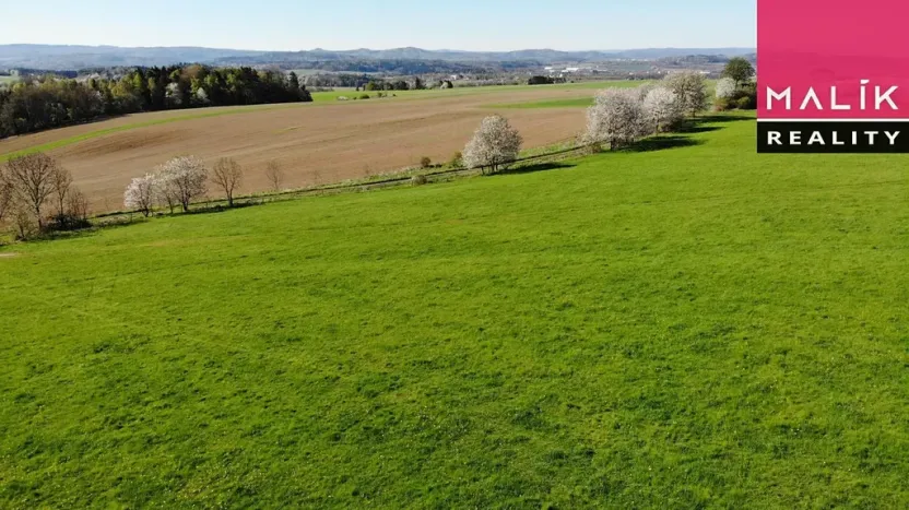 Prodej louky, Ostrov, 177325 m2