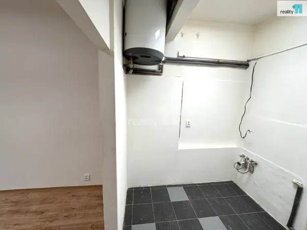 Pronájem kanceláře, Praha - Žižkov, Biskupcova, 45 m2