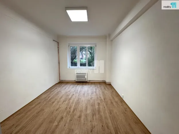 Pronájem kanceláře, Praha - Žižkov, Biskupcova, 45 m2