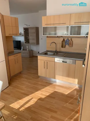 Pronájem bytu 2+kk, Beroun - Beroun-Město, Nad Paloučkem, 58 m2