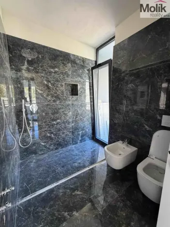 Prodej bytu 3+kk, Drač, 122 m2