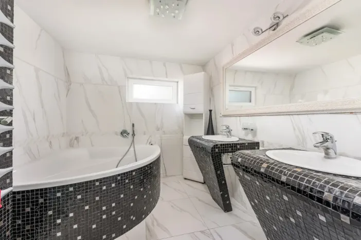 Prodej rodinného domu, Všemina, 258 m2