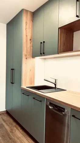Pronájem bytu 2+kk, Praha - Kobylisy, Taussigova, 48 m2