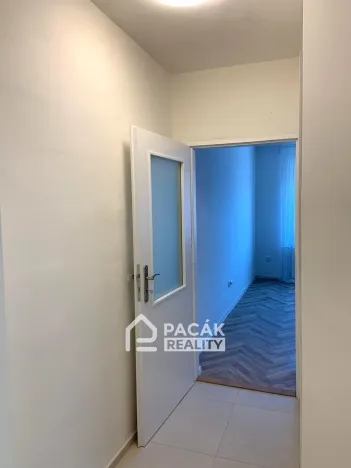 Pronájem bytu 2+1, Olomouc - Holice, Hanácká, 68 m2