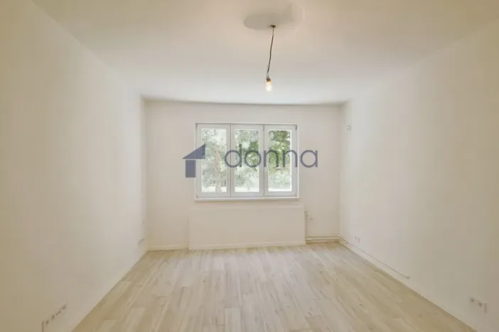 Pronájem bytu 2+1, Praha, Dubečská, 73 m2