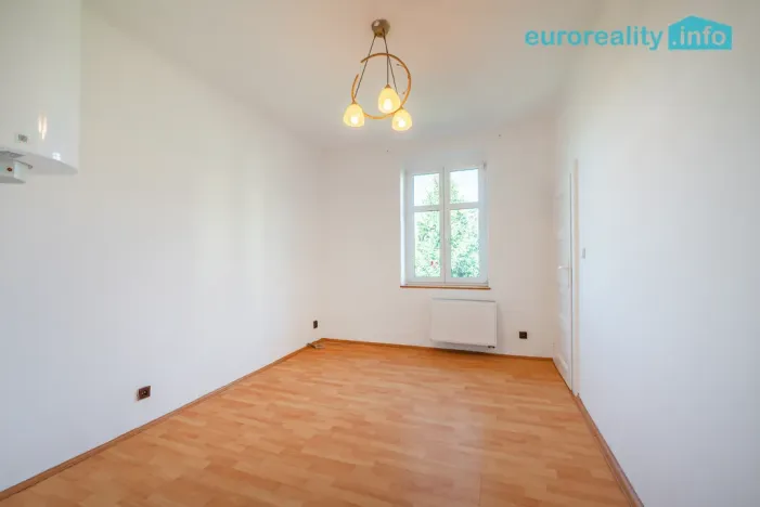 Prodej bytu 2+kk, Cheb, Vančurova, 48 m2