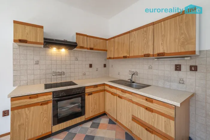 Prodej bytu 2+kk, Cheb, Vančurova, 48 m2