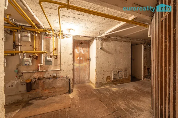 Prodej bytu 2+kk, Cheb, Vančurova, 48 m2