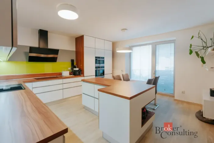 Pronájem bytu 3+1, Jihlava, Věžní, 101 m2