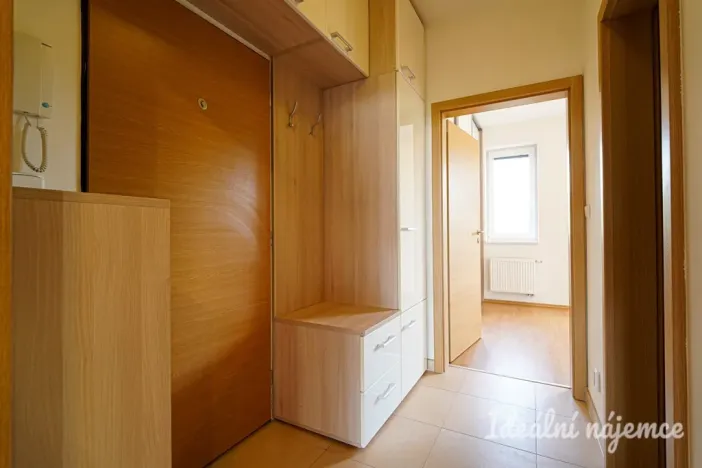 Pronájem bytu 2+kk, Brno - Líšeň, Horníkova, 50 m2