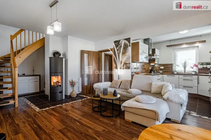 Prodej rodinného domu, Pomezí nad Ohří, Tůně, 118 m2