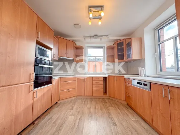 Pronájem bytu 3+kk, Zlín, Nad Ovčírnou III, 87 m2