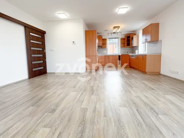 Pronájem bytu 3+kk, Zlín, Nad Ovčírnou III, 87 m2
