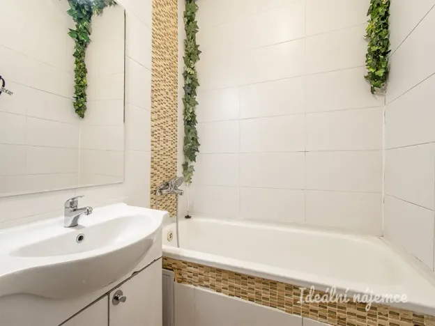 Pronájem bytu 2+1, Praha - Malešice, Nad úžlabinou, 54 m2