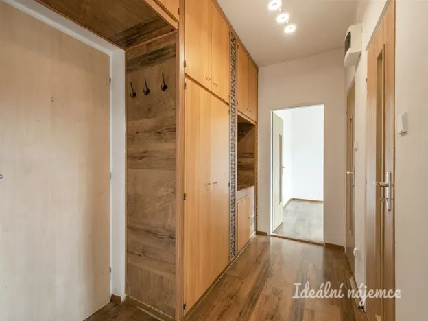Pronájem bytu 2+1, Praha - Malešice, Nad úžlabinou, 54 m2