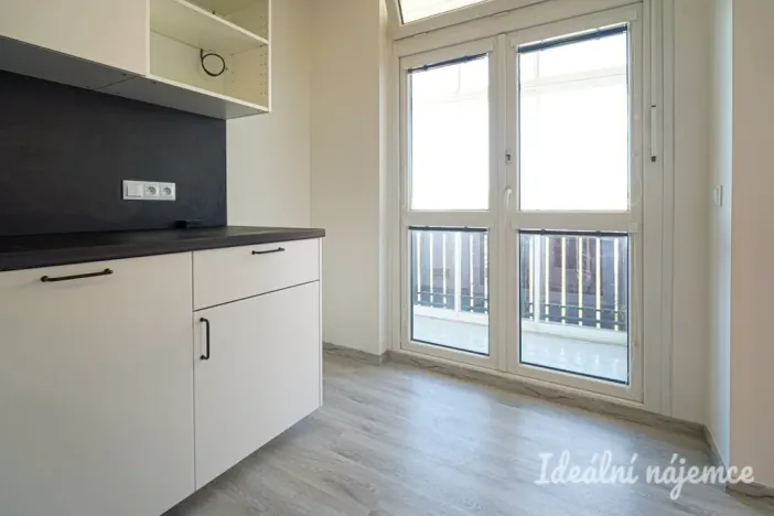 Pronájem bytu 3+1, Brno - Lesná, Haškova, 67 m2
