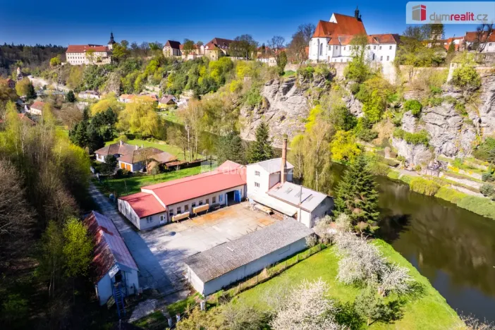 Prodej výrobních prostor, Bechyně, Zářečí, 3615 m2