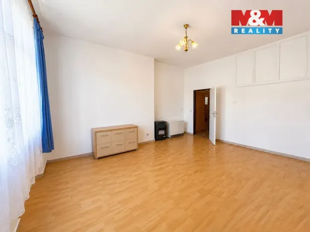 Pronájem bytu 1+1, Horažďovice, Mírové náměstí, 50 m2