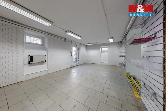 Prodej obchodního prostoru, Karlovy Vary - Drahovice, Vítězná, 147 m2