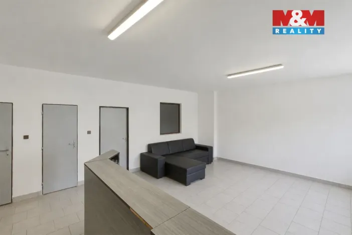 Prodej obchodního prostoru, Veltěže, 178 m2