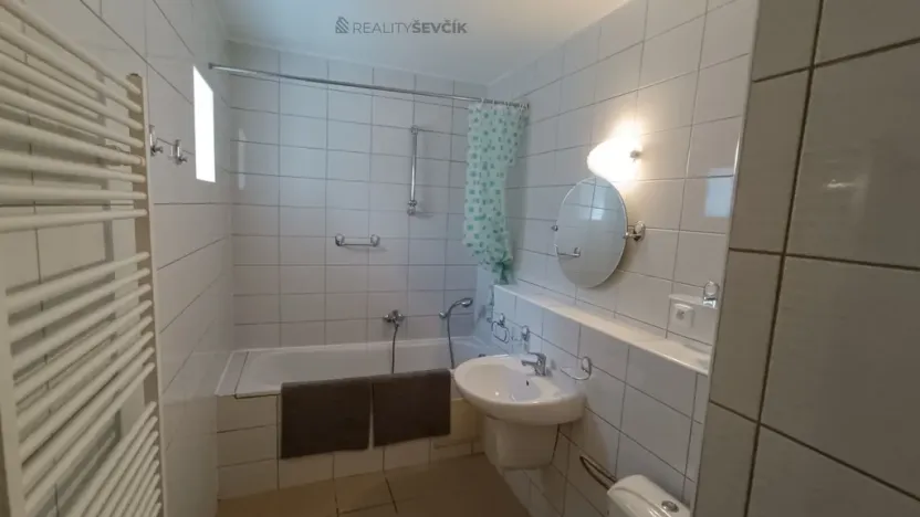 Prodej bytu 1+kk, Lipno nad Vltavou - Slupečná, 38 m2