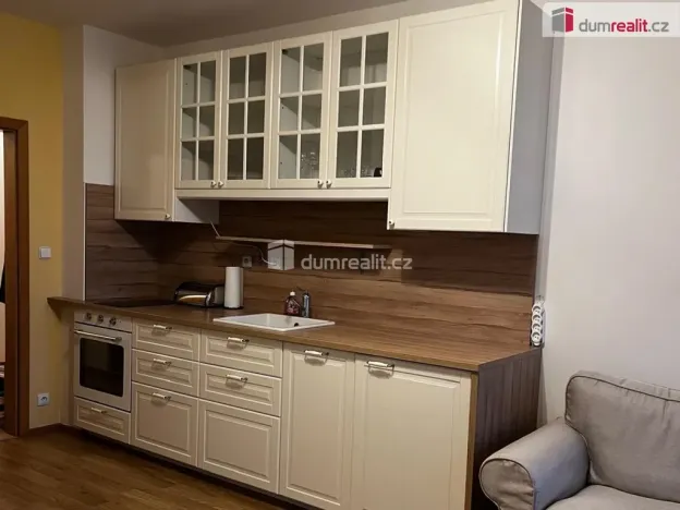 Pronájem bytu 1+kk, Praha - Stodůlky, Na Výrovně, 26 m2